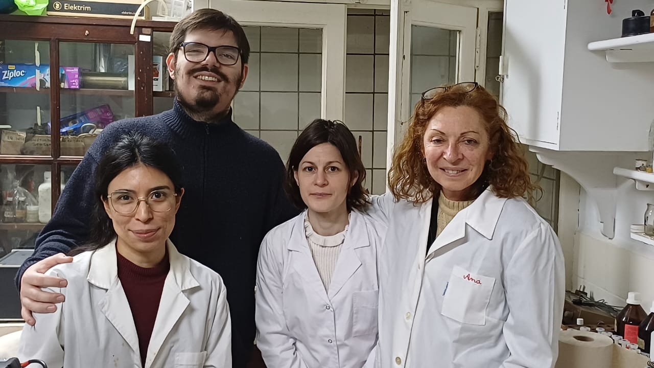 Bacterias formadoras de biofilm